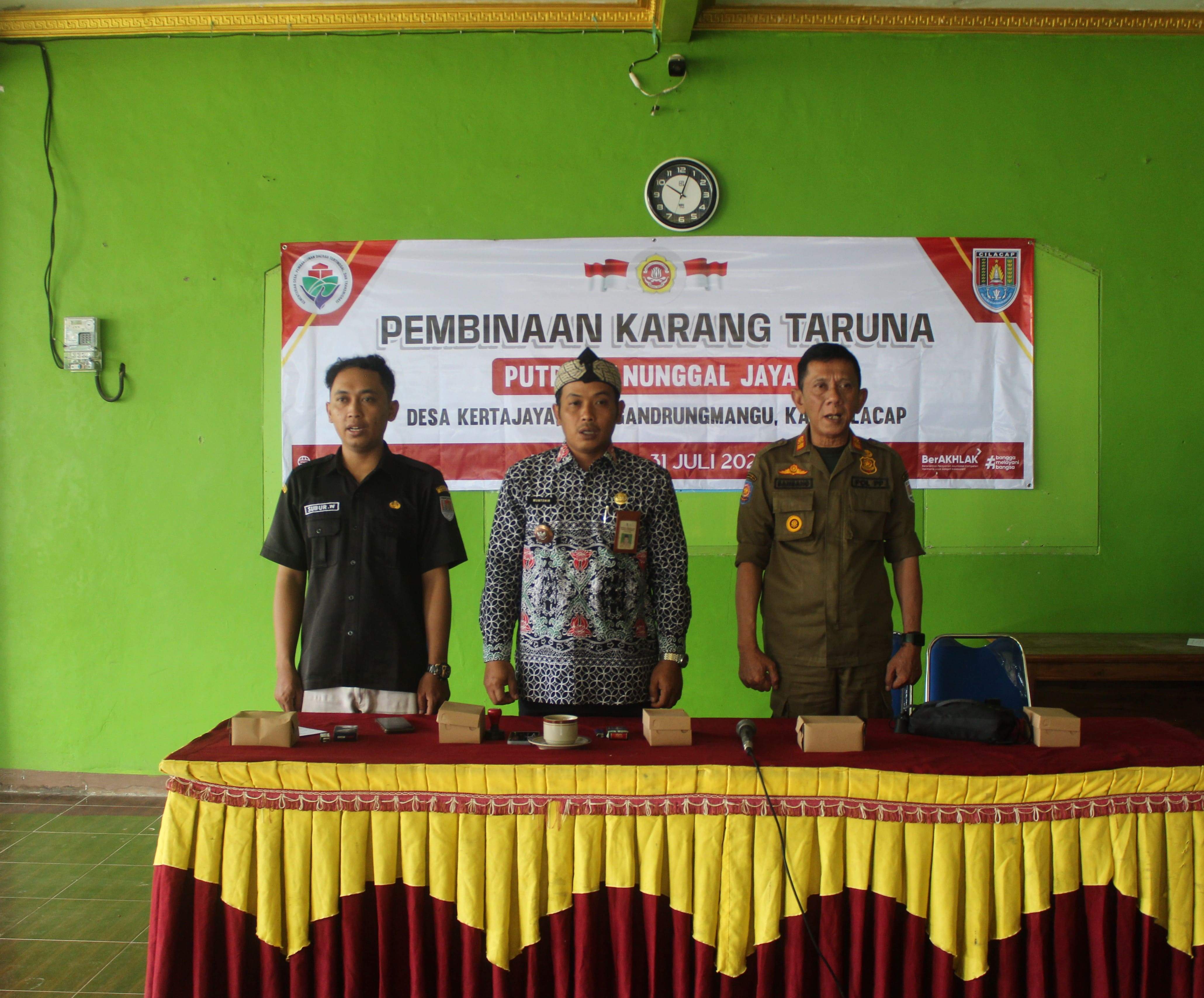 PEMBINAAN KARANGTARUNA