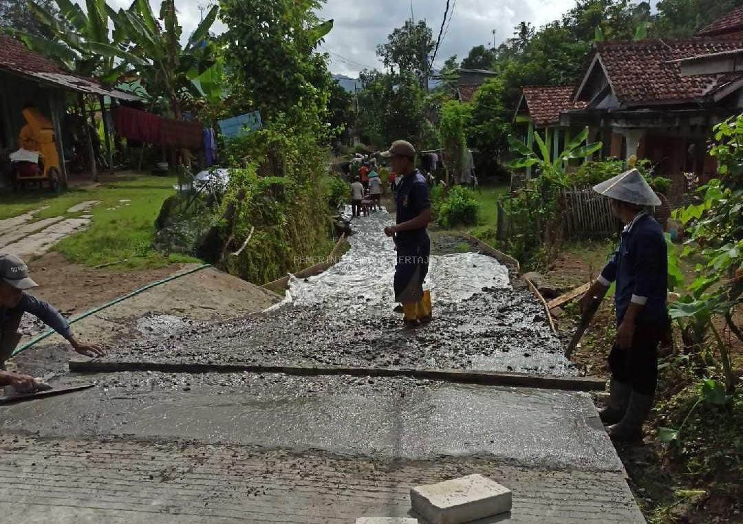 Peningkatan Jalan Pakis Haji